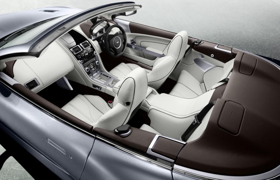 Интерьер Aston Martin Virage Volante 2011 года  (фото 8 из 19)